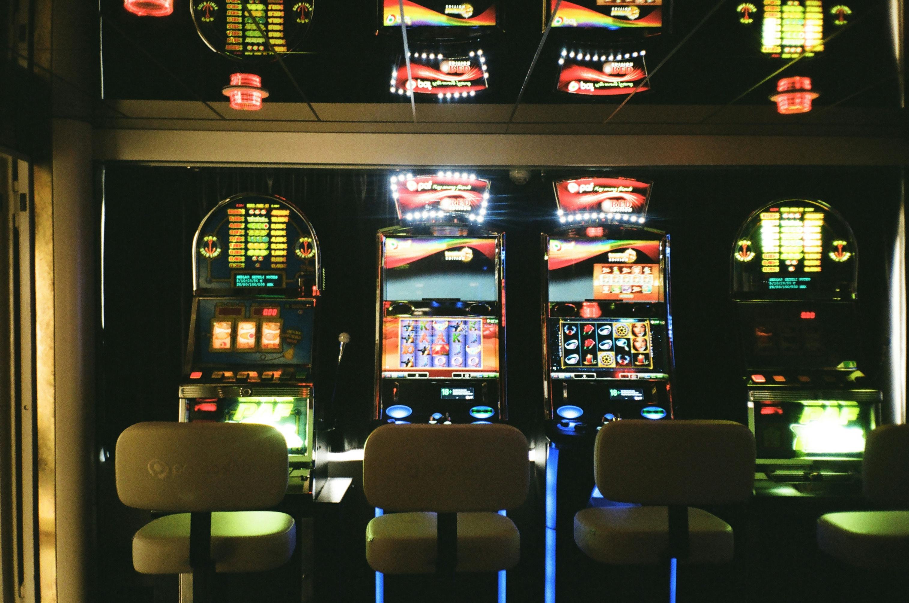 Suasana Bingo Calaca iyabet bernuansa neon